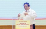 Thủ tướng và lãnh đạo Chính phủ quyên góp ủng hộ đồng bào bị thiệt hại do bão lũ
