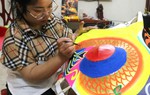 Làm đầu lân mùa Trung thu: Quần quật 18 - 20 tiếng mỗi ngày