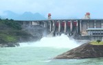 Hà Nội yêu cầu các xã, phường ven đê ứng phó khi hồ thủy điện Tuyên Quang duy trì 2 cửa xả đáy