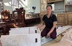 Chồng chấn thương não, con bị tâm thần, người phụ nữ gồng gánh cả gia đình sau bão dữ