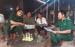 Bộ đội Biên phòng "bám bản" giúp người dân xoá bỏ tập tục lạc hậu