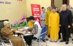 Phó Thủ tướng Thường trực Nguyễn Hòa Bình dự Ngày hội Hiến máu cứu người cùng các tăng ni, Phật tử