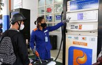 Giá xăng dầu trong nước tiếp tục giảm, RON95-III có giá mới là 19.620 đồng