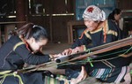 Phụ nữ dân tộc thiểu số và miền núi Đắk Lắk nâng cao năng lực kết nối thị trường cho sản phẩm truyền thống