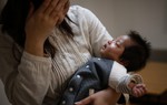 Nỗi cô đơn đang đe dọa các bà mẹ bỉm sữa ở Tokyo