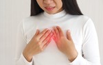 Đau ngực khi nuốt có nguy hiểm không?