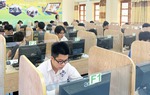 Nhà trường dừng tổ chức dạy thêm, học thêm: Phụ huynh, học sinh cuống cuồng tìm lớp mới