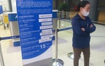 Hàng trăm hành khách vạ vật thâu đêm vì máy bay hủy chuyến không lý do