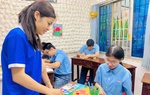Sinh viên khiếm thính học đại học phải trả 20 triệu đồng phí "phiên dịch"