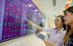 Phụ nữ và tài chính cá nhân: Đầu tư chứng khoán có phải là lựa chọn tối ưu?