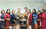 Hội Bảo vệ quyền trẻ em Việt Nam gặp mặt, chúc mừng các nữ đoàn viên công đoàn 