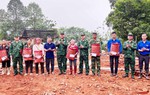 Đồn Biên phòng Bát Xát giúp dân xóa nhà tạm, nhà dột nát