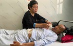 Khẩn cầu của nữ giáo viên có chồng và con gái cùng mắc bệnh hiểm nghèo