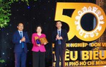 Vinamilk được vinh danh là doanh nghiệp tiêu biểu của TP.HCM nhân kỷ niệm 50 năm thống nhất đất nước