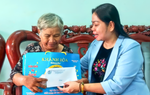 Gia Lai: Thăm, tặng quà các nữ Anh hùng, Mẹ Việt Nam anh hùng và cán bộ nữ tiêu biểu