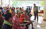 Lý do phụ nữ dân tộc thiểu số, vùng sâu vùng xa dễ bị lừa trên mạng