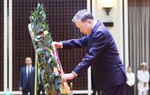 Tổng Bí thư Tô Lâm dẫn đầu đoàn Việt Nam viếng đồng chí Khamtay Siphandone