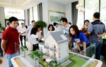 Khách hàng lắc đầu với gói vay mua nhà lãi suất thấp