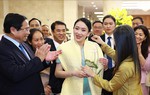 Thủ tướng Phạm Minh Chính cùng Thủ tướng Thái Lan tham quan triển lãm sản phẩm thủ công mỹ nghệ Việt Nam