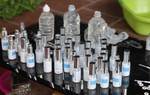 Khởi tố đối tượng sản xuất mỹ phẩm giả bằng phèn chua, bán hơn 100.000 sản phẩm ra thị trường