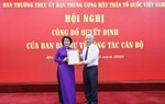 Ban Thường trực Ủy ban TƯ MTTQ Việt Nam trao quyết định nghỉ hưu trước tuổi đối với bà Tô Thị Bích Châu