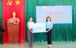 Hội LHPN Bắc Ninh trao tặng 15 công trình vệ sinh cho phụ nữ Quảng Trị
