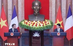 Chủ tịch nước Lương Cường và Tổng thống Pháp Emmanuel Macron gặp gỡ báo chí