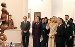 Phu nhân Tổng Bí thư và Phu nhân Tổng thống Pháp thăm Bảo tàng Mỹ thuật Việt Nam