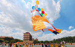 Ấn tượng Lễ thượng lá cờ Phật giáo với kích thước kỷ lục mừng Vesak 2025