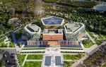 Tâm thế sẵn sàng và nỗi lo khi đi làm xa nhà của nữ công chức