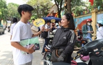 Thi Văn vào lớp 10 Hà Nội: Thí sinh mừng vui vì "đề gần gũi, dễ viết"