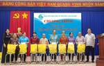TPHCM: Hội LHPN phường Chánh Hiệp họp mặt, tặng quà nữ gia đình chính sách 