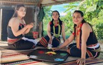Phụ nữ vùng cao chung tay bảo tồn văn hóa, từng bước vươn lên thoát nghèo