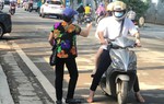 "Dẹp cò mồi" cổng bệnh viện dưới góc nhìn của chuyên gia y tế