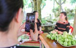 Từ kỹ năng mềm đến thương mại điện tử: Hành trình mới của phụ nữ vùng cao Quảng Ngãi