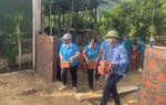 Phụ nữ Minh Hóa chung tay xóa nhà tạm cho hộ nghèo