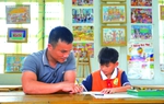 Giúp trẻ em dân tộc thiểu số kể chuyện bằng nét vẽ