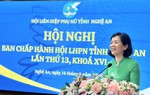 Phó Chủ tịch Hội LHPN Việt Nam Nguyễn Thị Minh Hương làm việc với Hội LHPN tỉnh Nghệ An