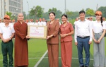 Phó Chủ tịch UBTƯ MTTQ Việt Nam Hà Thị Nga động viên Khối đại đoàn kết toàn dân tộc tham gia diễu hành A80