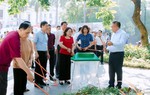 Chủ tịch thành phố Hà Nội: Mỗi người dân Thủ đô là một "chiến sĩ môi trường"