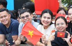 Hà Nội phục vụ nước uống, lương khô, bánh ăn liền miễn phí cho nhân dân xem diễu binh 2/9