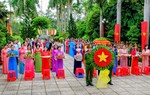Hội LHPN Vĩnh Long dâng hương, dâng hoa tưởng nhớ Chủ tịch Hồ Chí Minh