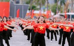 Hà Nội: 80.000 phụ nữ đồng diễn dân vũ chào mừng 80 năm Quốc khánh