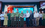 Trao tặng di ảnh nữ Anh hùng Liệt sĩ công an cho Bảo tàng Phụ nữ Việt Nam