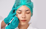 "Em nên đi phẫu thuật thẩm mỹ!" - Lời khuyên của bạn trai khiến tôi chết lặng