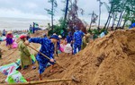 Hà Tĩnh khẩn trương gia cố đê, xả tràn hồ chứa, sơ tán dân ứng phó bão số 10