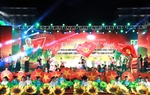 Rộn ràng đêm hội "Vinh quang Việt Nam - Lai Châu tỏa sáng"