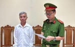 Khởi tố nguyên Chủ tịch UBND xã bán trái phép đất công, trụ sở làm việc