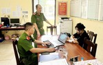 Khởi tố người phụ nữ giật thẻ, bẻ gậy của lực lượng bảo vệ an ninh