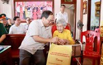 Hát mừng Phụ nữ Việt Nam